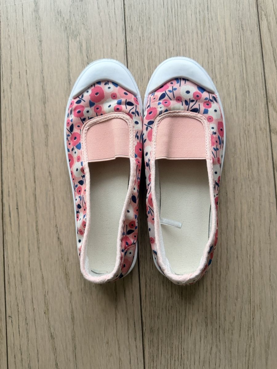 Schuhe für Mädchen: Ballerines fleuries fille, taille 32 – Gebraucht aus Lausanne von mik_l5py