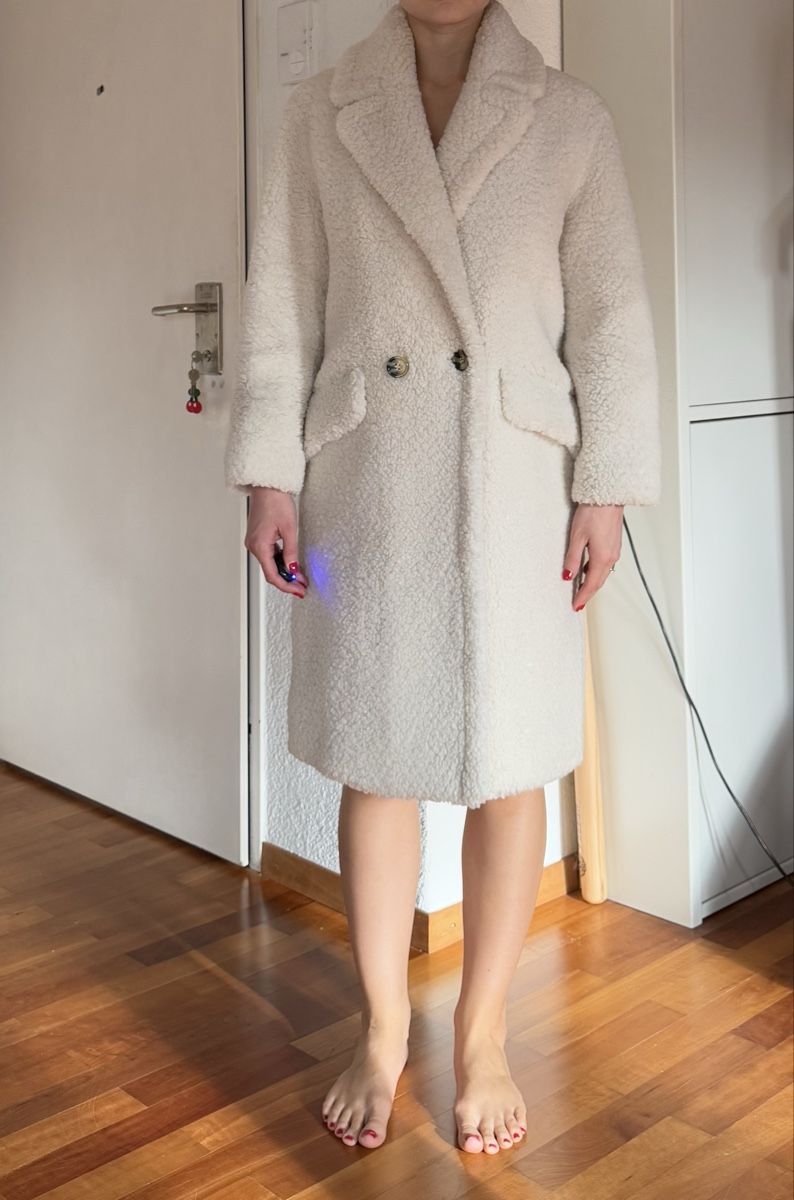 Mango Cappotti: Fluffy and warm coat – Usato da Zürich venduto da eli_t8nw 1