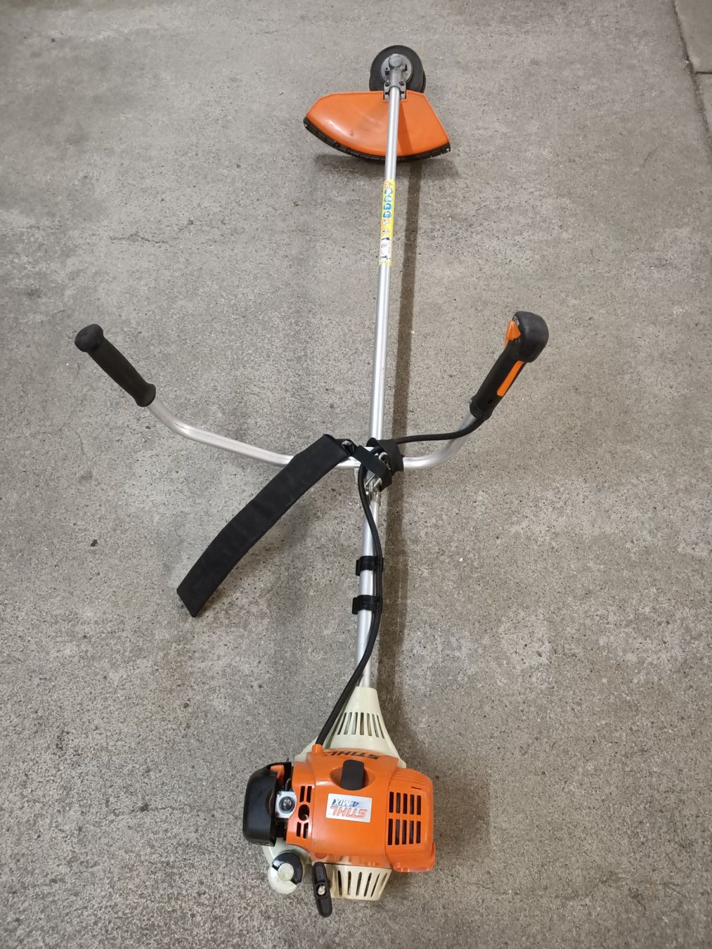 Stihl Tutti gli attrezzi: Stihl FS 100 – Usato da Zürich venduto da Duracell22 2