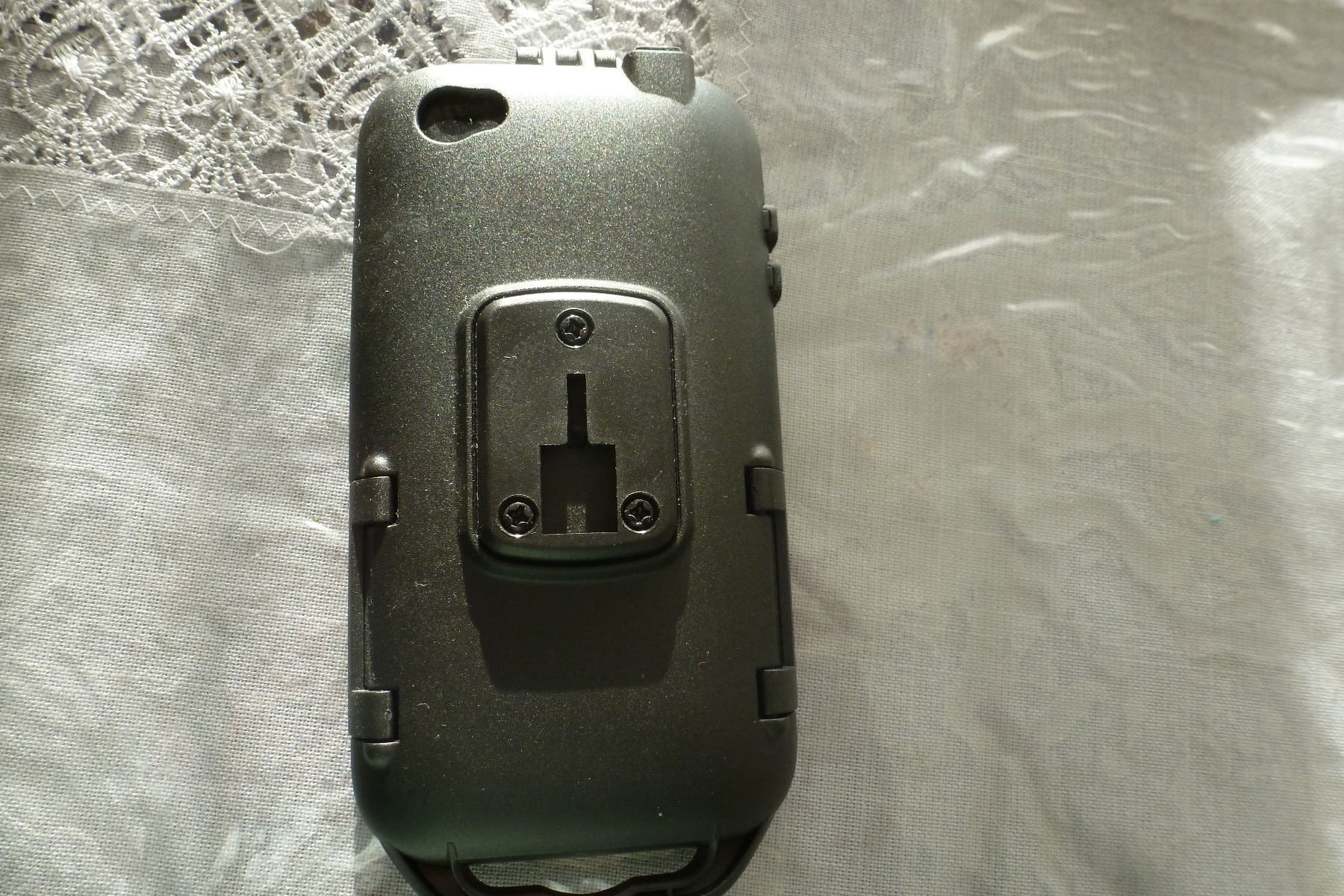 Apple Cover & Protezioni schermo: XCASE IPhone Cover für IPhone 4 /4s – Nuovo (secondo la descrizione) da Emmen venduto da newdeal1970 1