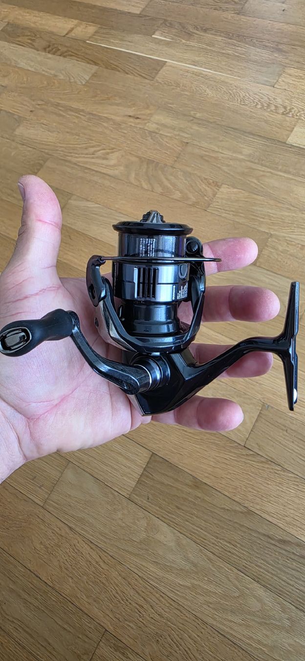 Shimano Tamburi & Mulinelli: Neu Shimano Vanquish  CE C2000S – Nuovo e nell'imballaggio originale da Alpnach Dorf venduto da Maksim777 2