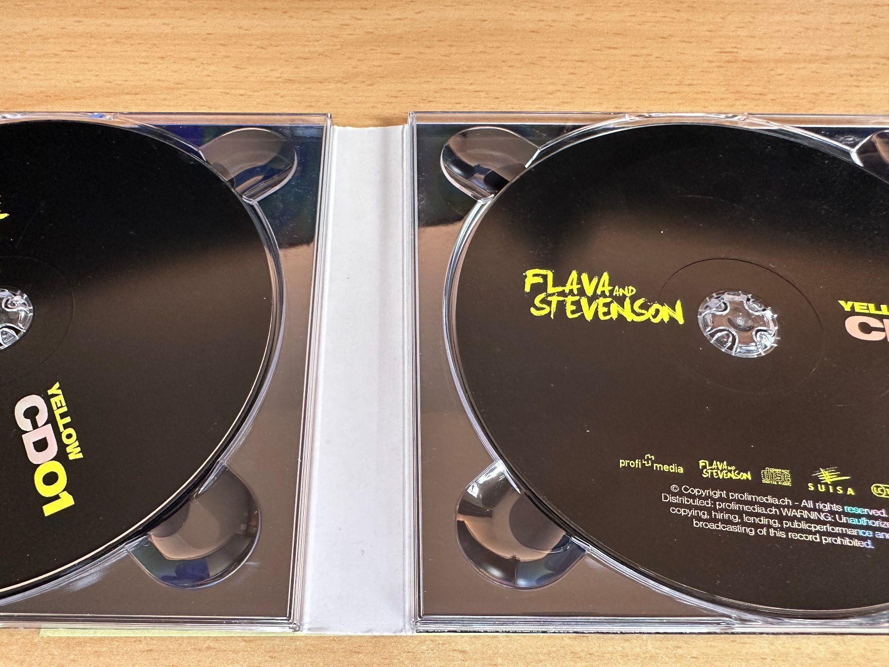 CD: Flava & Stevenson  - Yellow - 2 CDs + DVD – Usato da Rikon im Tösstal venduto da Alpenmutz 2