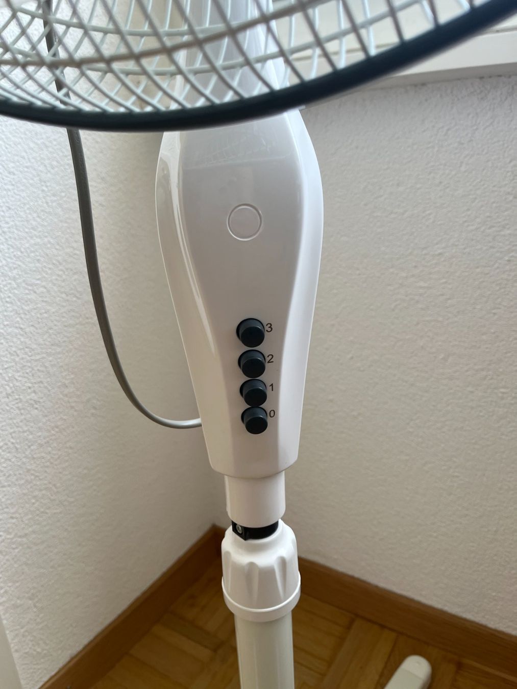 Primotecq Ventilatori: Standventilator (höhenverstellbar) – Usato da Nidau venduto da Kiwi087 1
