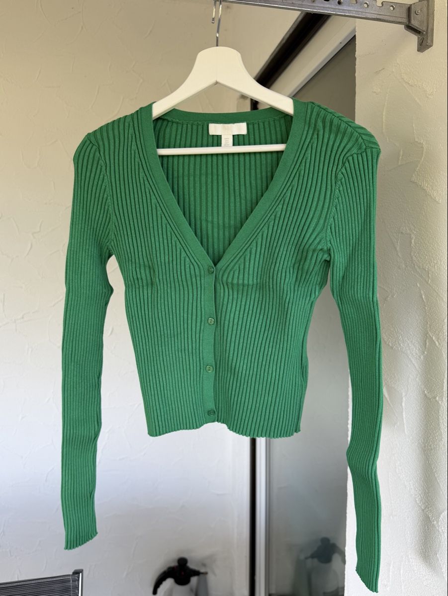 H&M Maglioni & Felpe: Cardigan grün – Nuovo (secondo la descrizione) da Frümsen venduto da laura002
