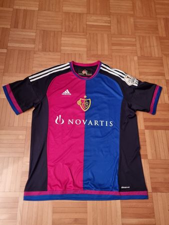 Seydou Doumbia / FC Basel 2016-2017 Heimtrikot