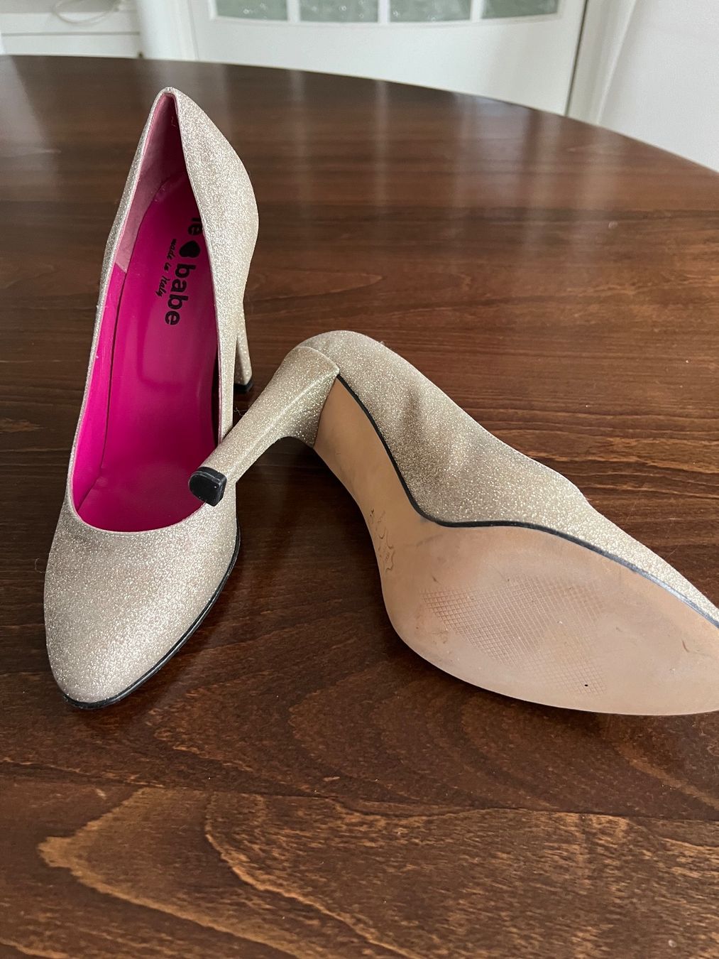 Scarpe da donna: Le BABE - Goldige Pumps Gr. 40 – Usato da Ebmatingen venduto da Mistelu 3