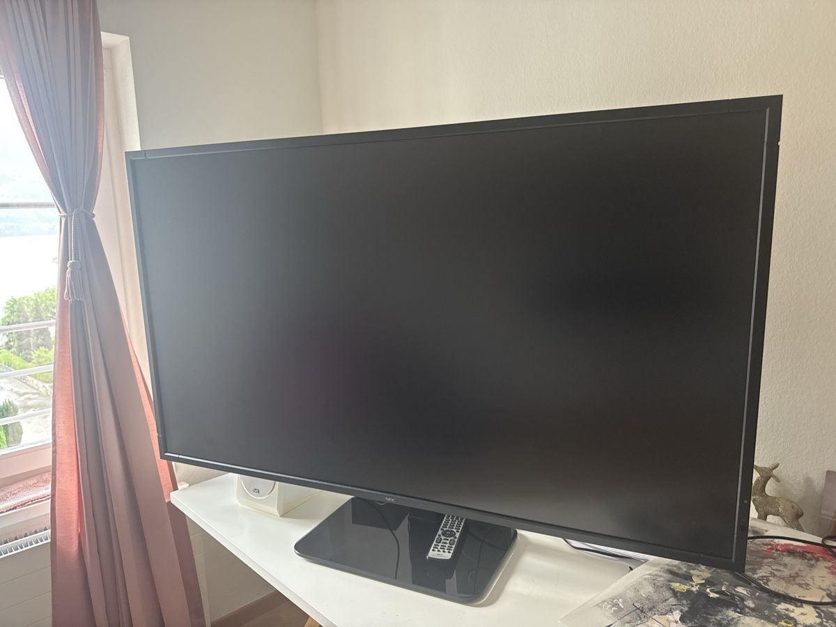 Nec Fernseher: NEC MultiSync P553  – Gebraucht aus Gersau von M_A_C_o_n_e