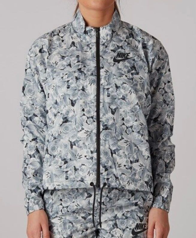 Nike Jacken: Veste Nike  t. XS – Gebraucht aus Peseux von Gilloss 1