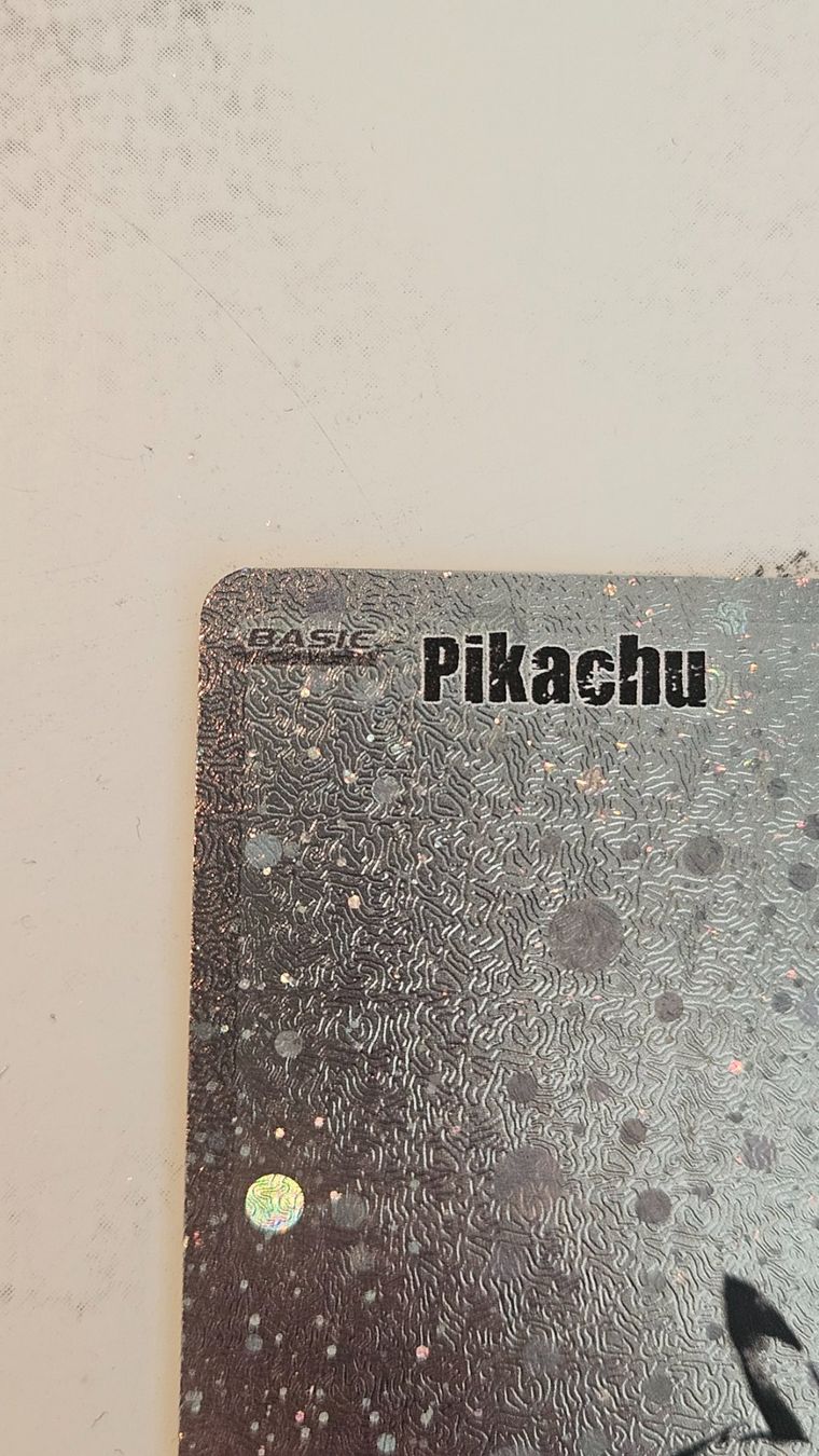 Pokémon Carte collezionabili: Pikachu X Banksy Custom Card – Nuovo (secondo la descrizione) da Yverdon-les-Bains venduto da sen_dh25 1