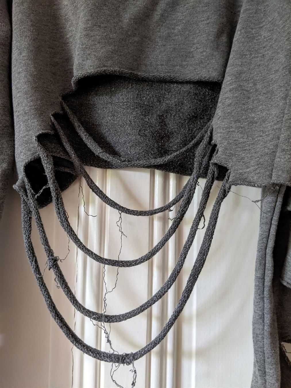Pullover & Sweatshirts: KIKIRIKI : Pull grunge-destroy-lagenlook M – Neu (gemäss Beschreibung) aus Petit-Lancy von lilycerise 3