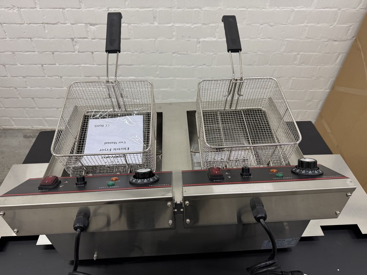 Küchengeräte: Elektro Doppelfritteuse - 10+10 Liter - 3+3 KW - Mit Ablassh – Neu und originalverpackt aus Zuchwil von mafivarotrading 8