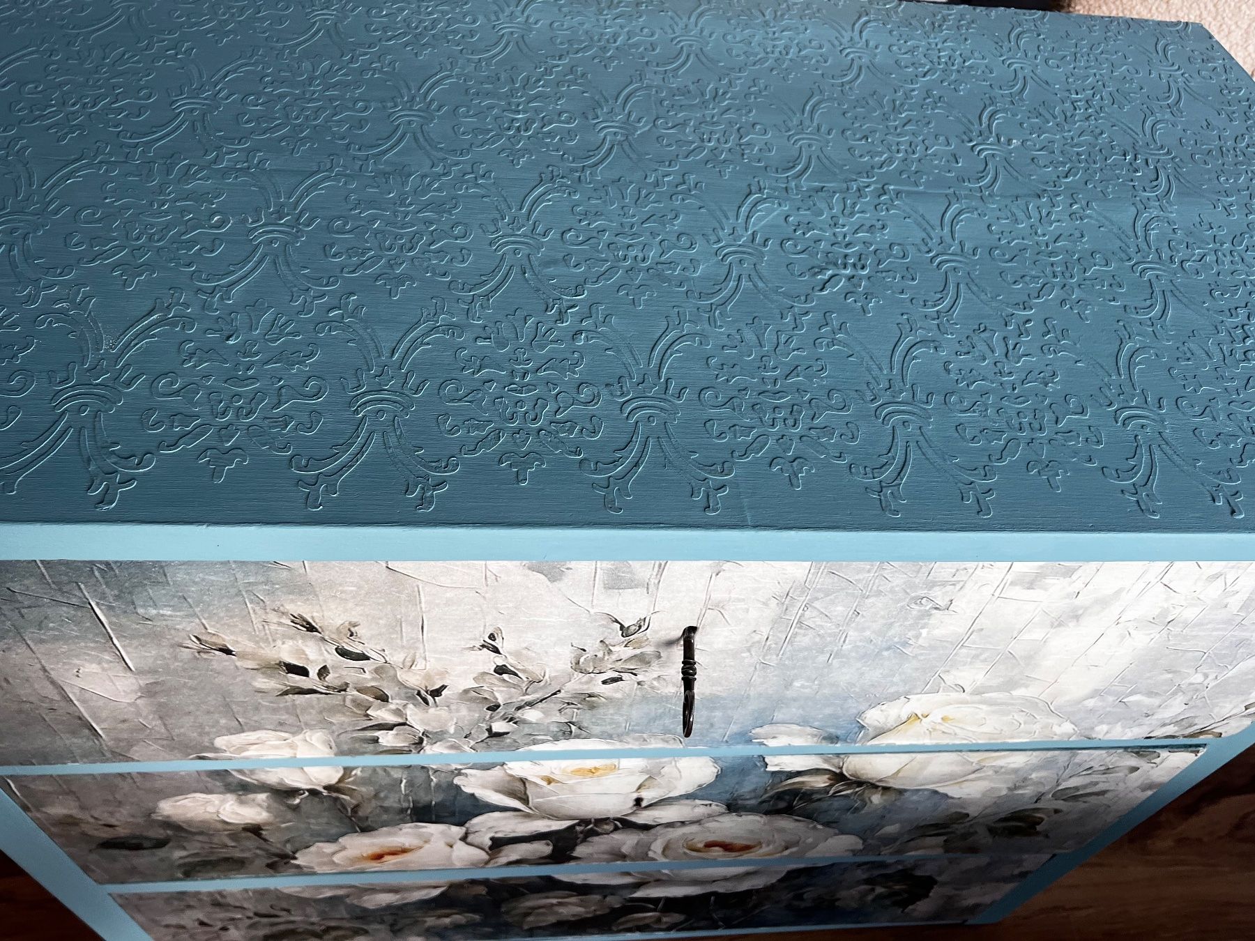 Cassettiere: Upcycling-Kommode, Shabby Chic Look, hellblau – Usato da Flurlingen venduto da MIPILG 2