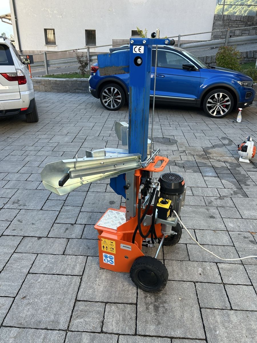 Tutte le macchine: Holzspalter spaccalegna – Usato da S. Vittore venduto da sim_6ygw 1