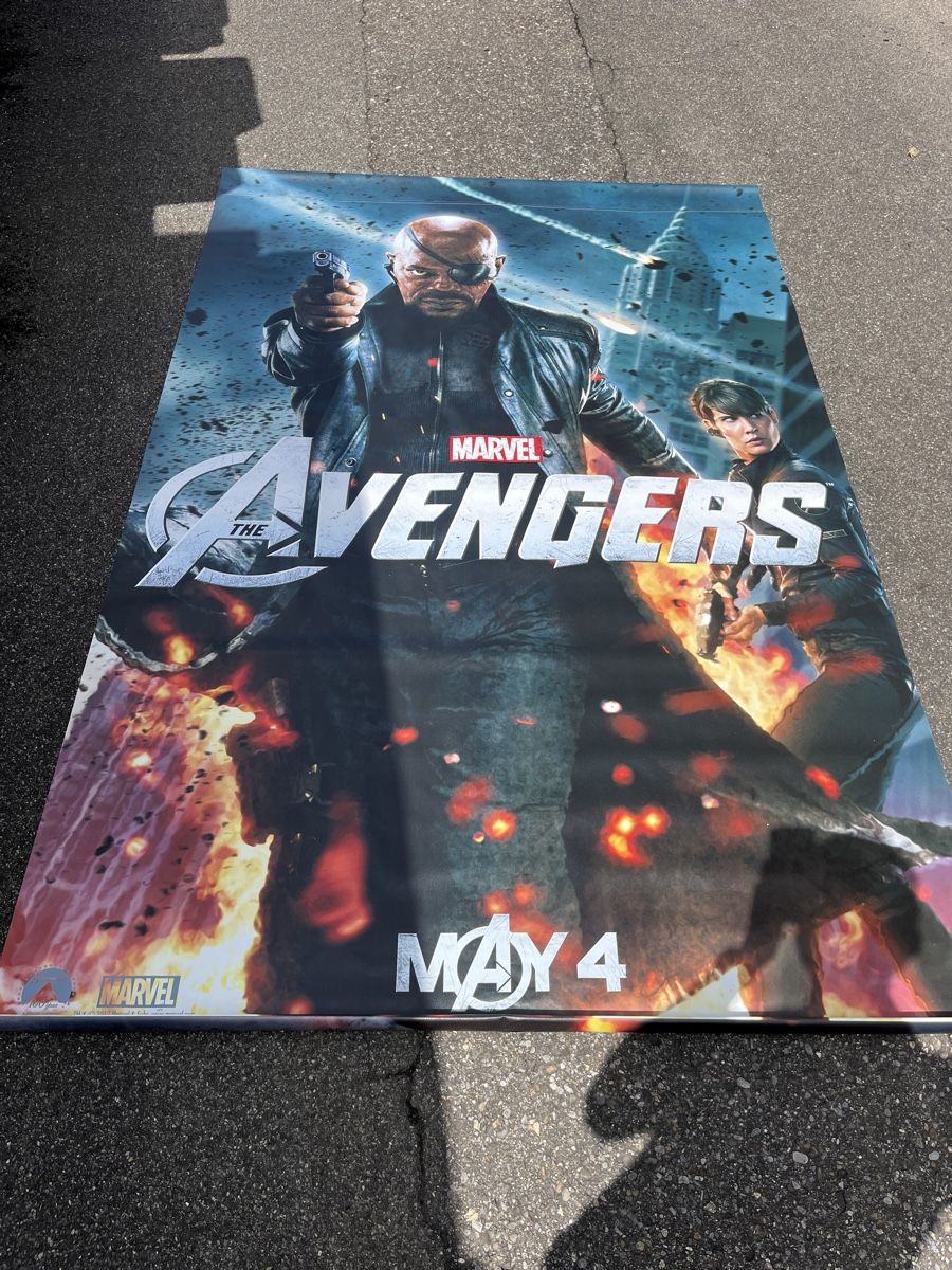 Foto & Immagini: Avengers Marvel Transparent doppelseitig (avenger) – Usato da Künten venduto da Schnaepplihuus 3