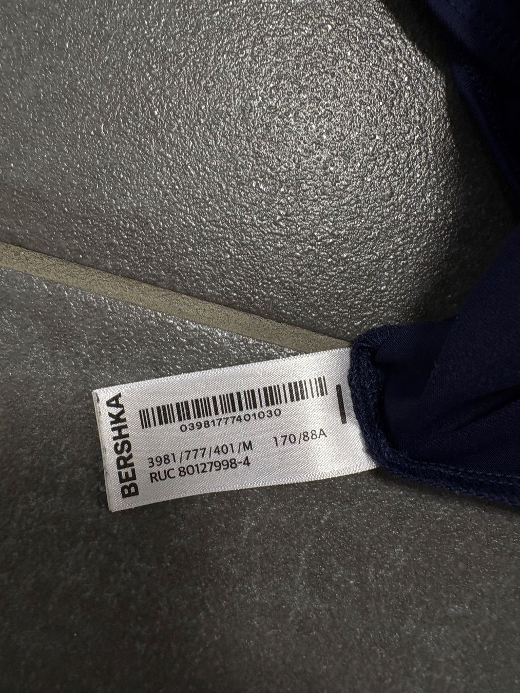 Top: Bershka Body M – Nuovo (secondo la descrizione) da Rümlang venduto da svent 5