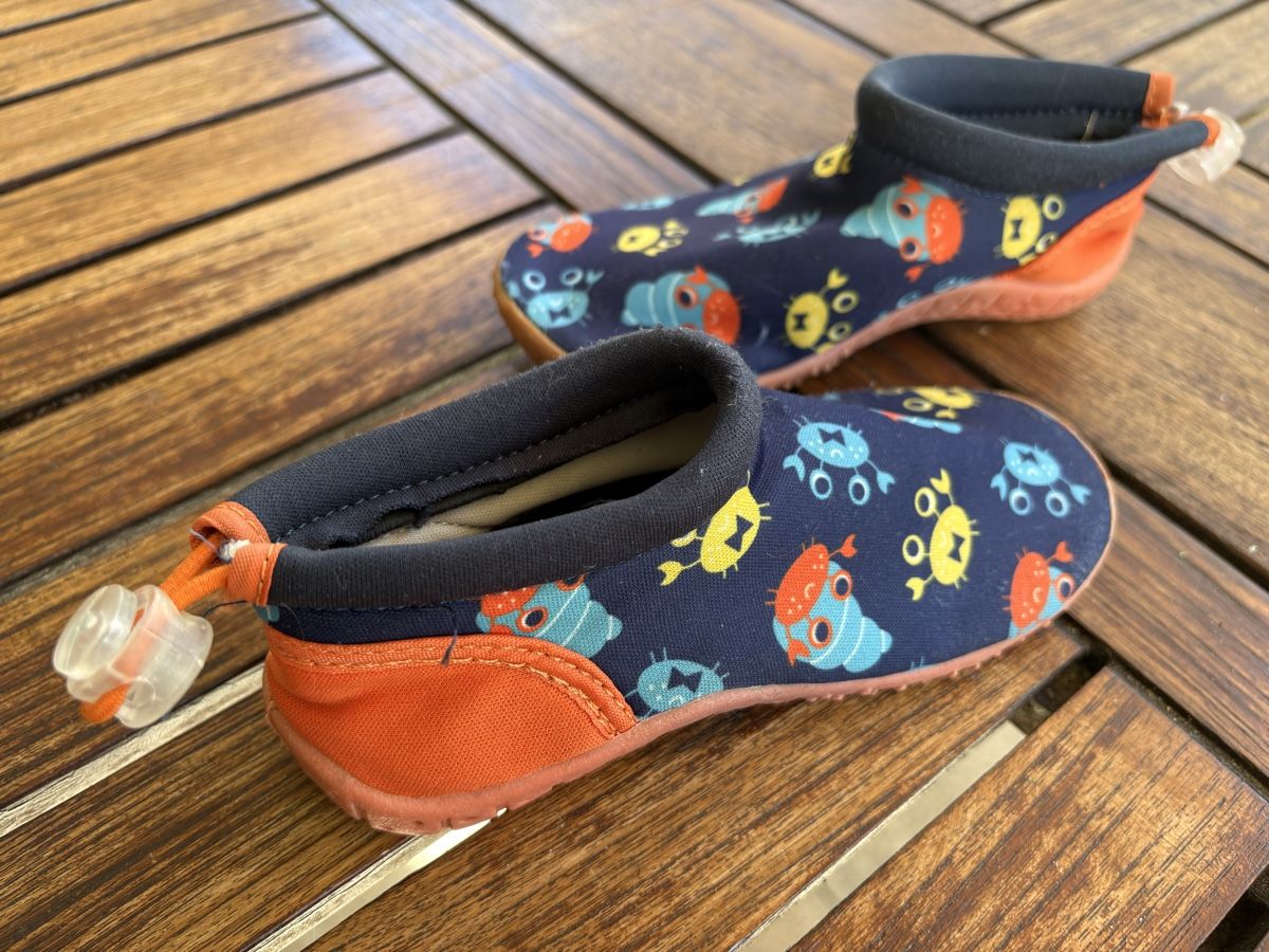 Scarpe per ragazzi: Wasserschuhe Grösse 26 – Usato da Mägenwil venduto da Dabelu 1