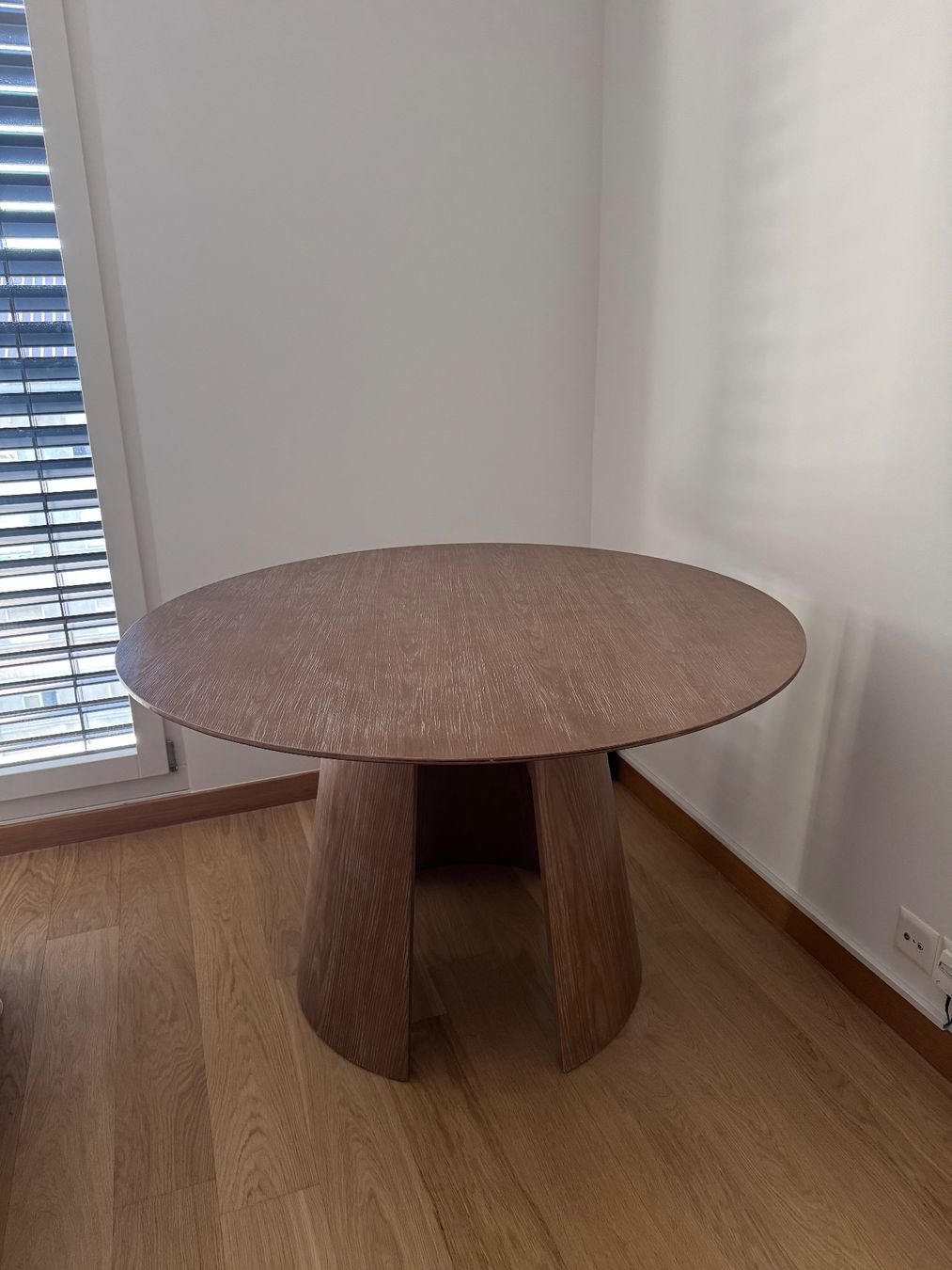 Tavoli: table MOME ZURI en chêne blanchi – Usato da Onex venduto da tah_78fx 1