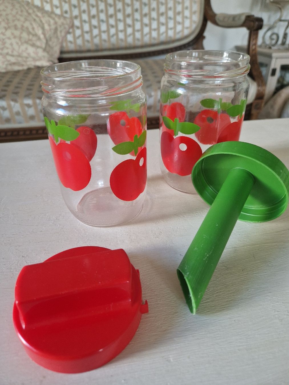 Bicchieri: 2 Glasbehälter mit Obstdekor Frankreich 1990, Vintage  – Usato da Degersheim venduto da eli031