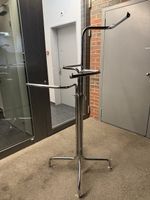 Kleiderständer aus Metall vierfach verstellbar gebraucht