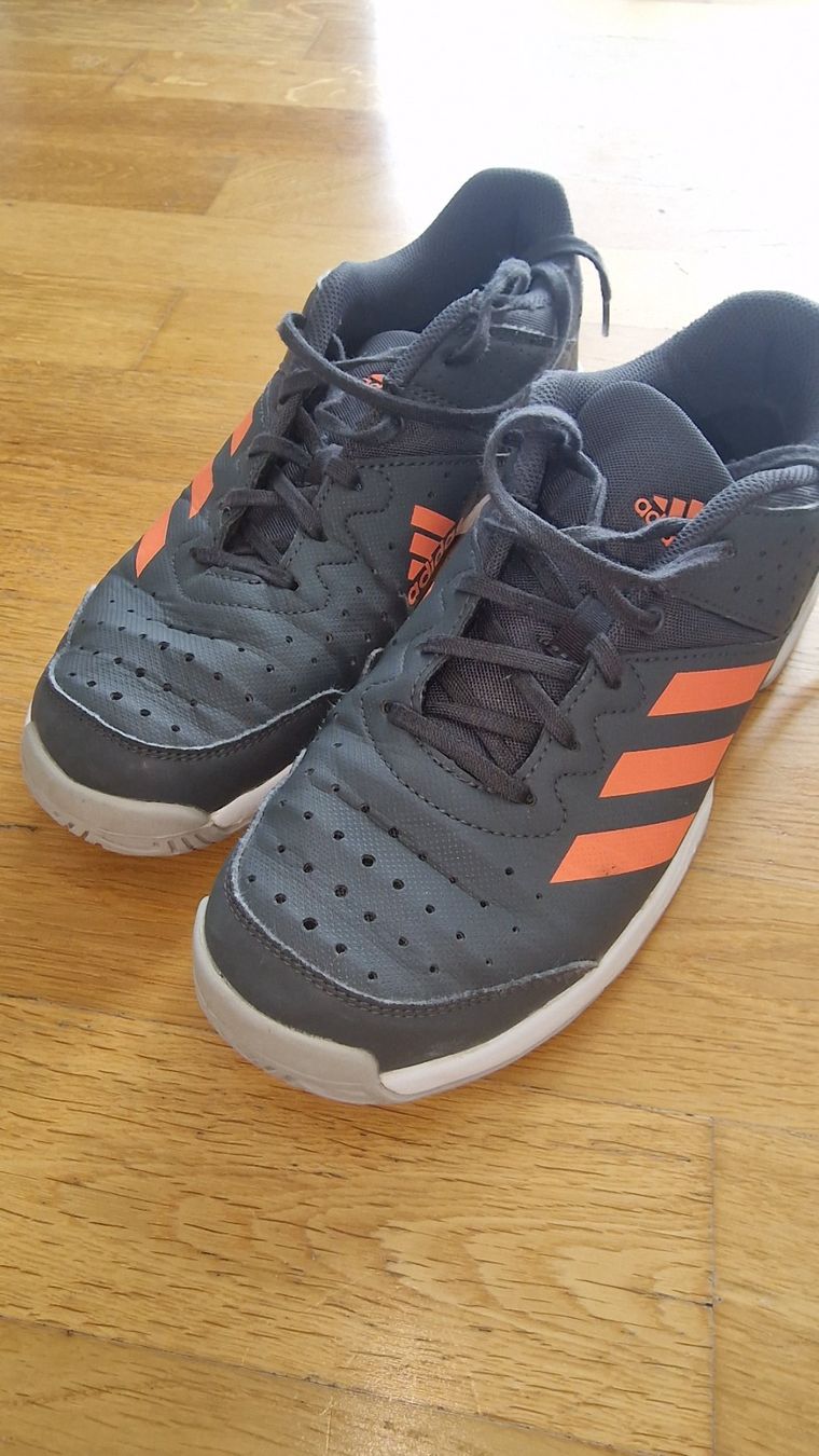 Adidas Scarpe per ragazzi: Adidas Indoorsportschuhe – Usato da Hohenrain venduto da JUSTY79