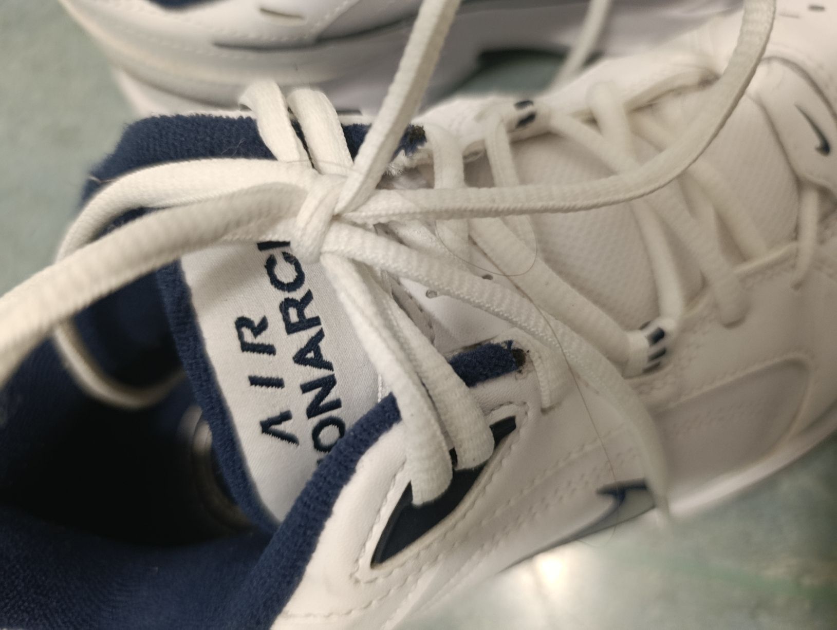 Nike Damenschuhe: Nike Air Monarch Sneaker – Neu (gemäss Beschreibung) aus Wald ZH von Eleona 2