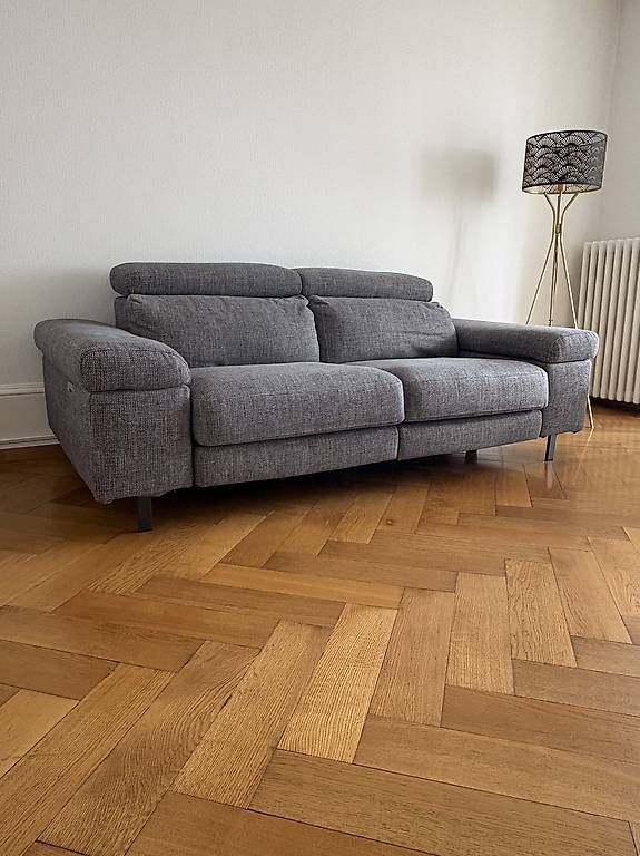 Divani: Canapé poltronesofa 3 places avec relax électrique  – Usato da Lausanne venduto da Manu0912