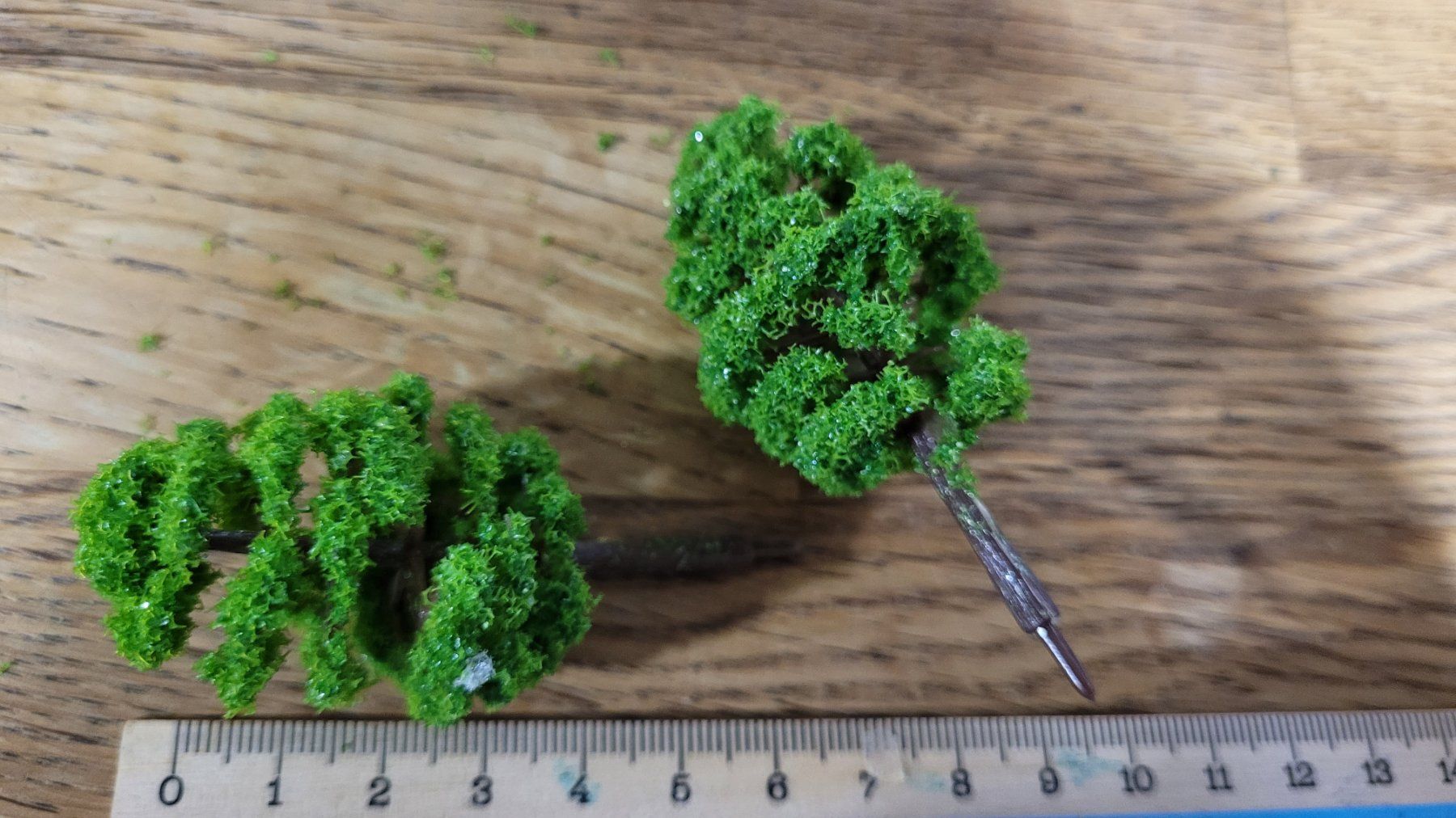 Modellini di ferrovie: 20 très jolis arbres – Nuovo e nell'imballaggio originale da Saxon venduto da Sebdem 3