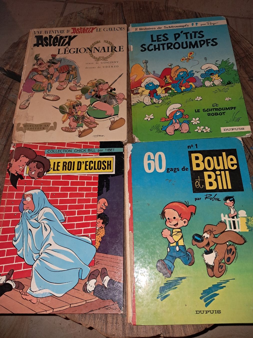 BD: Lot de 4 bd abimées – D'occasion à Le locle par juliensaran