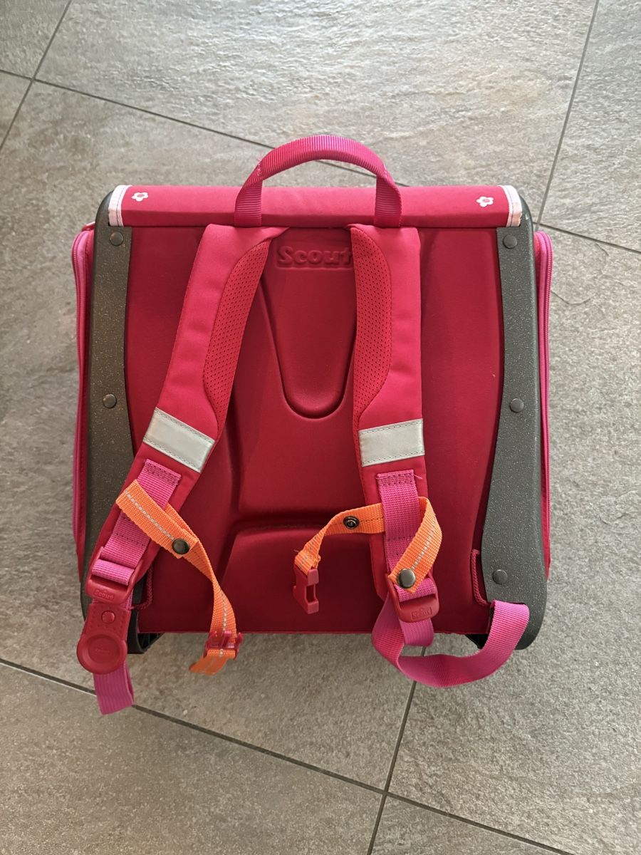 Borse & Zaini: Durable Scout School Backpack - Ready for New Adventures! – Nuovo (secondo la descrizione) da Binningen venduto da mlibor 3