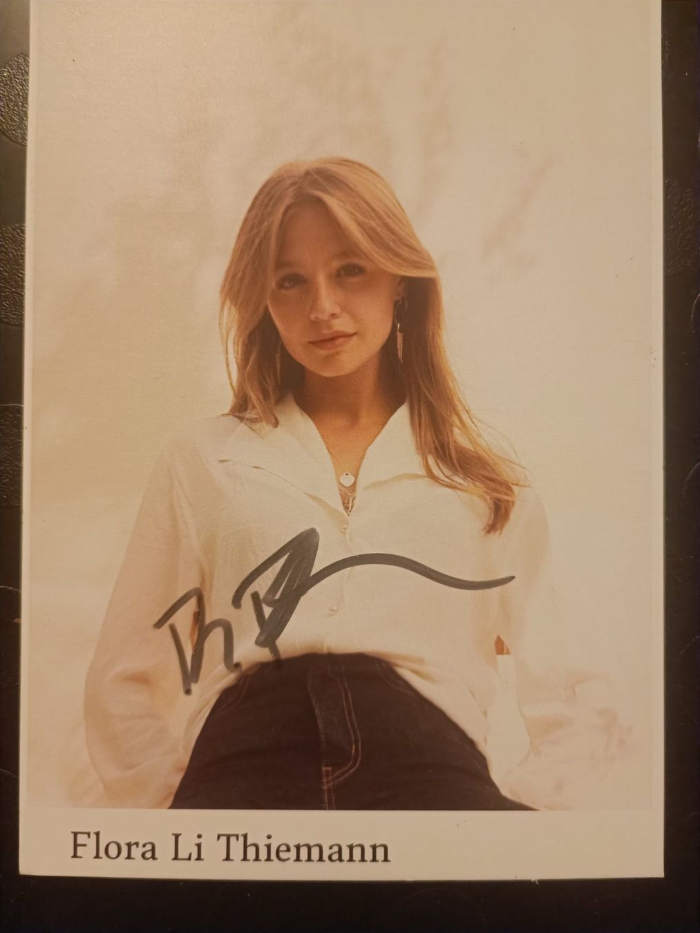 Autogramme: Flora Li Thiemann - handsigniert – Gebraucht aus Menziken von Artographs