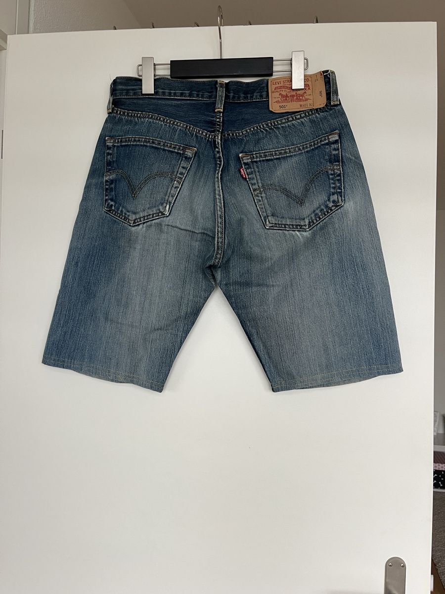 Levi's Jeans: Short Levis – Usato da Neuchâtel venduto da Ariane_vn00 1