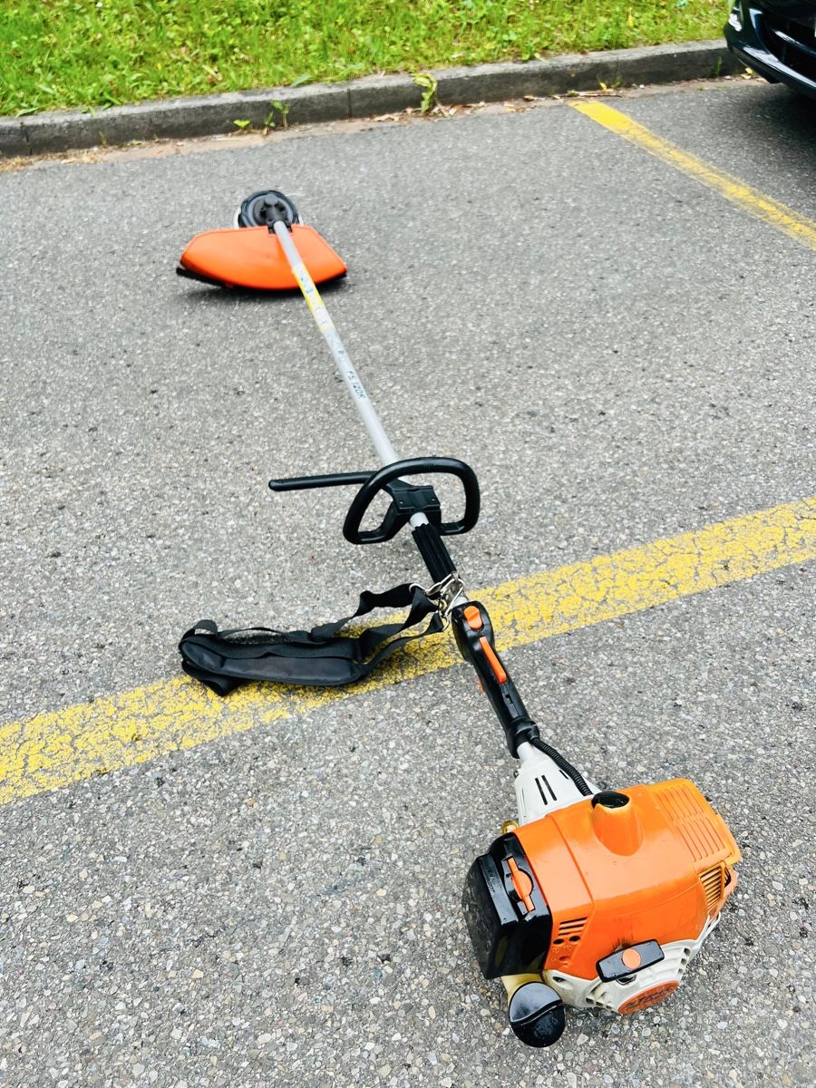 Stihl Tutti gli attrezzi: Rasentrimmer Stihl FS 120 R – Usato da Urdorf venduto da mas_5wfz 1