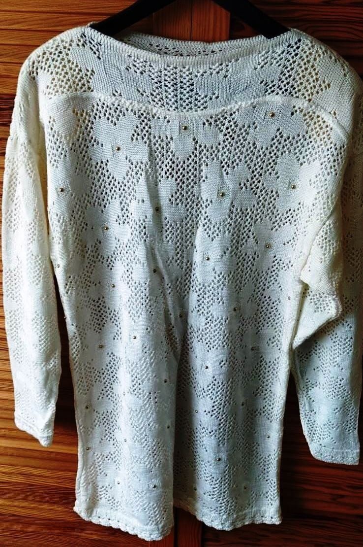 Maglioni & Felpe: Pullover in Weiss mit goldigen Nieten - Grösse 38 - – Nuovo (secondo la descrizione) da Zürich venduto da -italo-