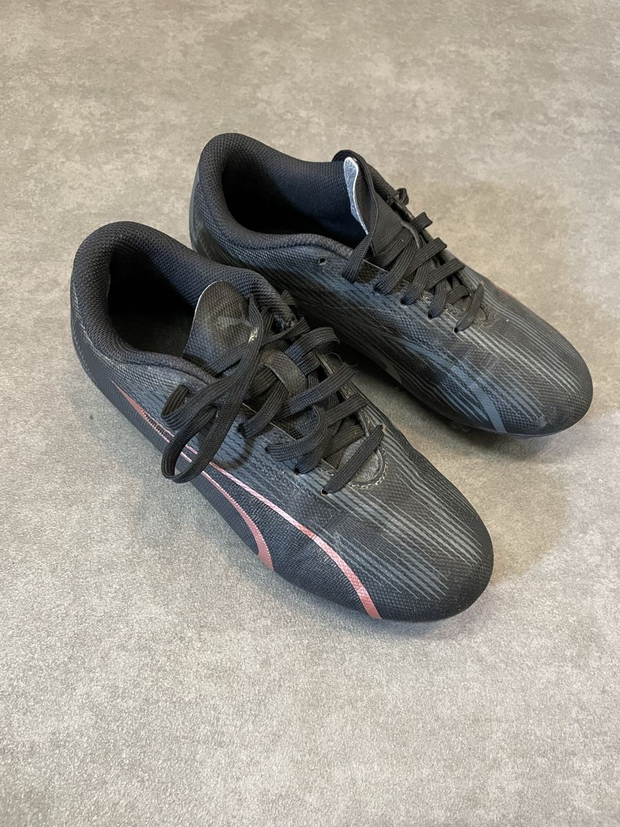 Puma Scarpe da uomo: Fussballschuhe Puma Gr. 34 – Usato da Luzern venduto da airela 1