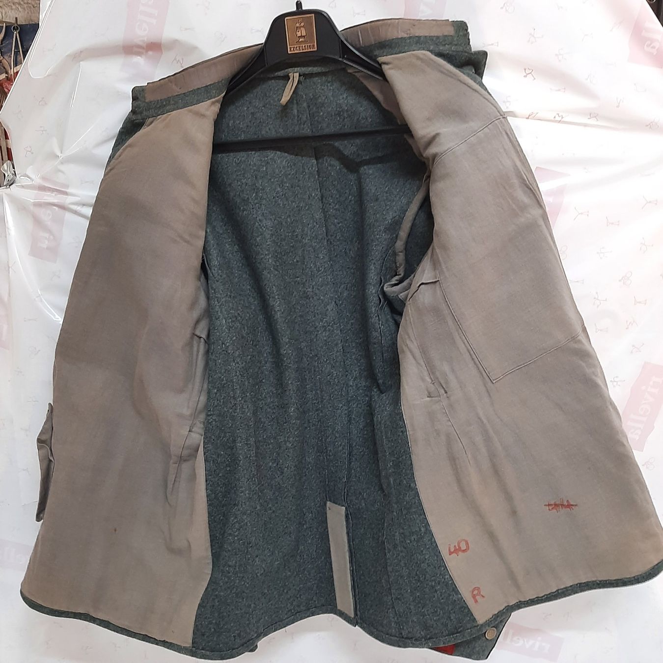Giacche: Originale Schweizer Militärjacke – Usato da Sulgen venduto da triton01 2