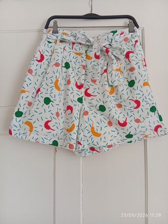 Coole Sommer Shorts von Compania Fantastica, Grösse M
