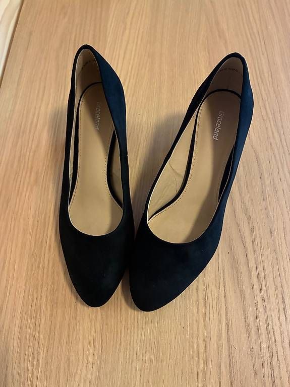 Scarpe da donna: Absatzschuhe Damen 41 – Usato da Alpnachstad venduto da sin_v7ms 1