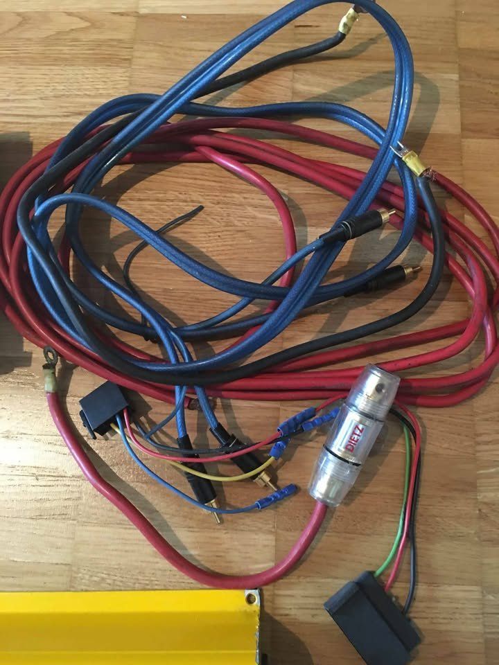 Accessori per altri veicoli: Autoradio / CD Player Verstärker + Kabel – Usato da Fislisbach venduto da Hast1976 3