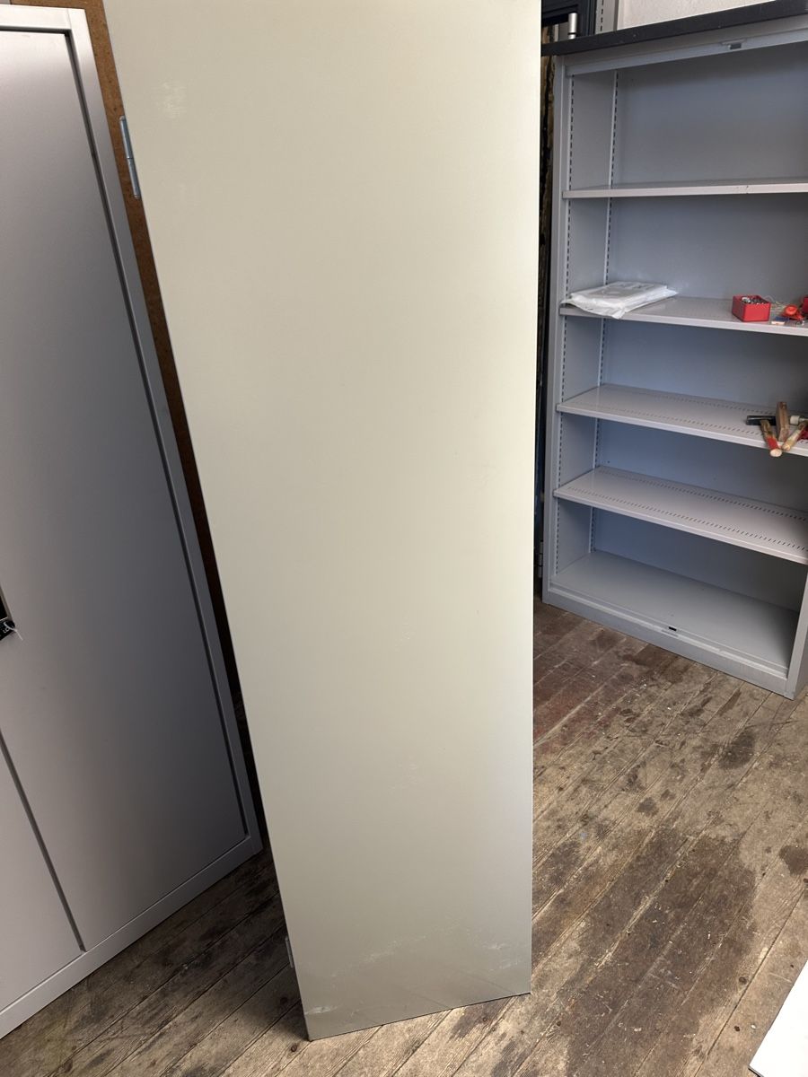 Armoires: LISTA Schrank  – D'occasion à Bronschhofen par MS963 3