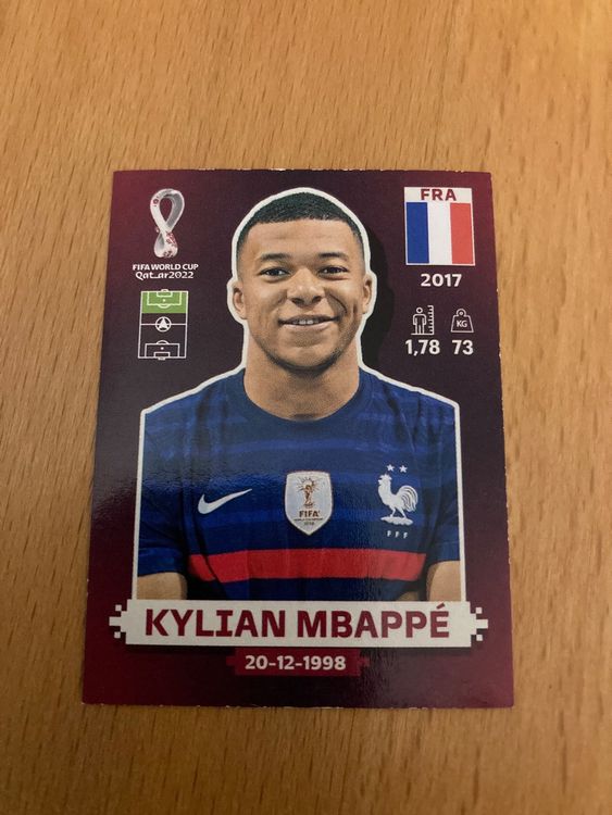 Carte Panini Donruss Kylian Mbappé Le Beau Jeu 2022/23 - Auto /49 - Gradée PSA 9 - Football
