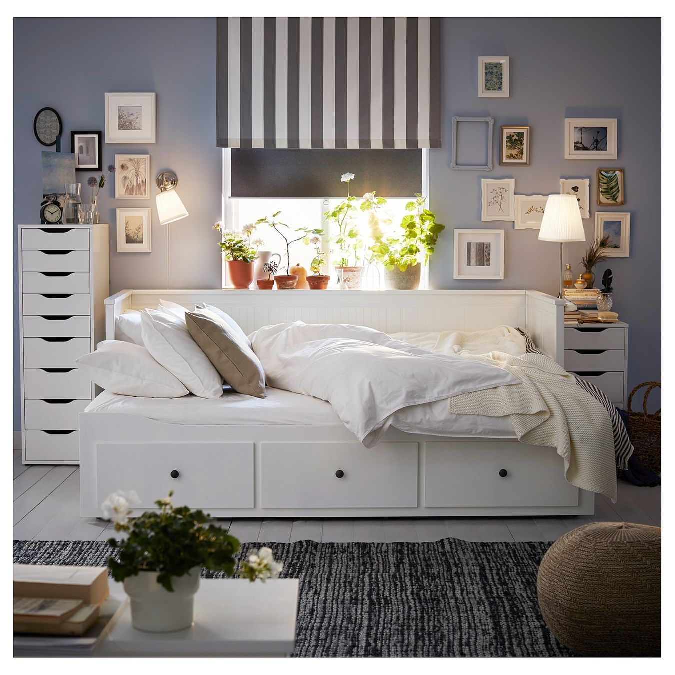 Ikea Letti: Bett HEMNES, weiss, mit 3 Schubladen – Usato da Hedingen venduto da Jennifer89 2
