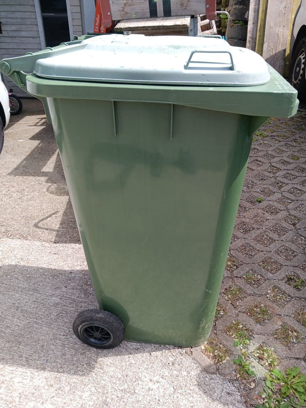 Sonstiges: Grüngut Container 240 Liter – Gebraucht aus Dietikon von Sauber64