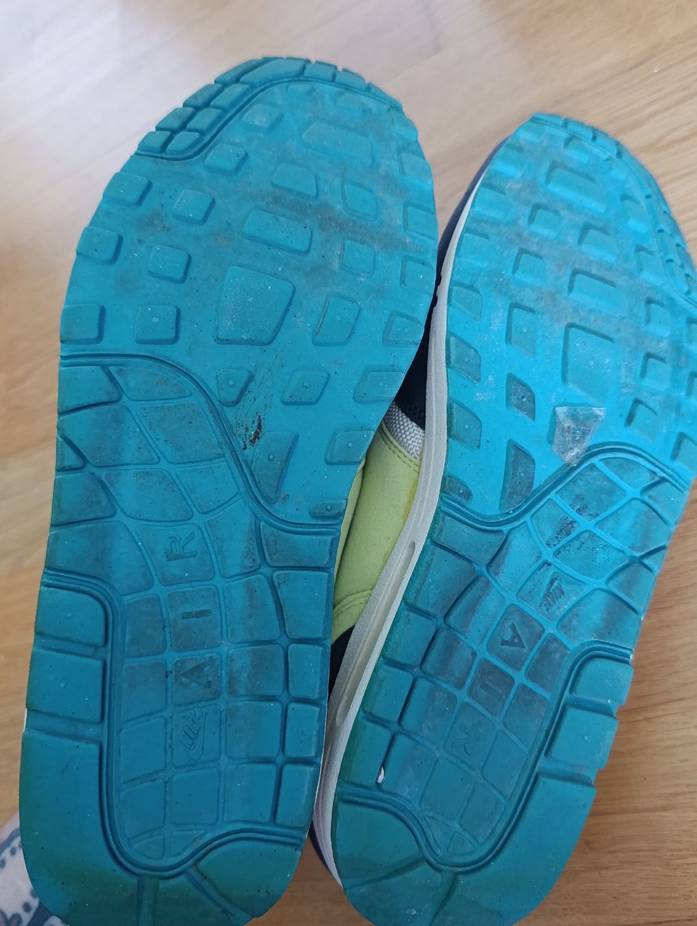 Nike Herrenschuhe: Nike Air Max 1 Grösse 42,5 – Gebraucht aus Baar von L.isa28 9
