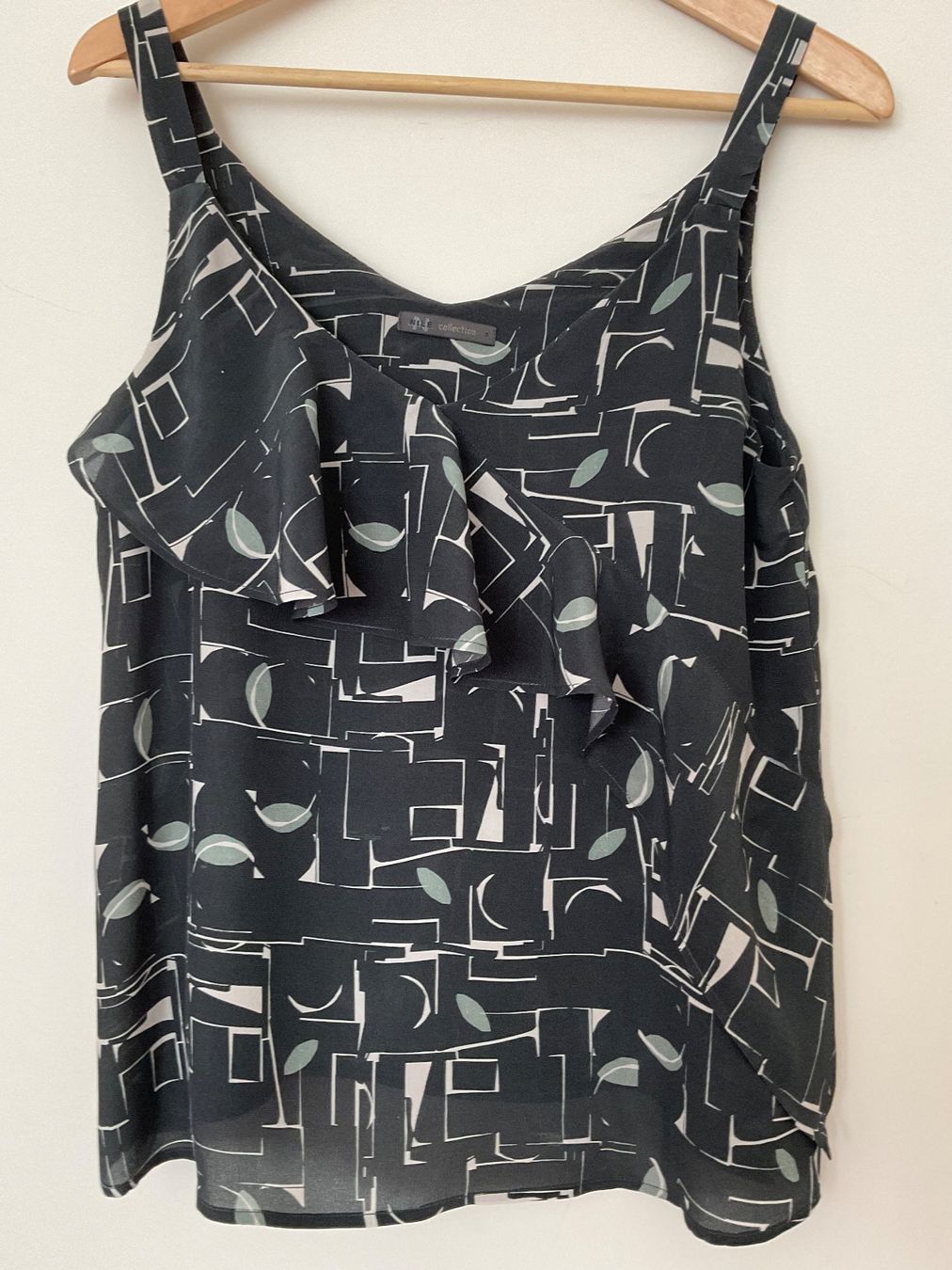 Nile Blusen: NILE Collection 100% Seiden Bluse Top Gr S – Gebraucht aus Urdorf von alda02