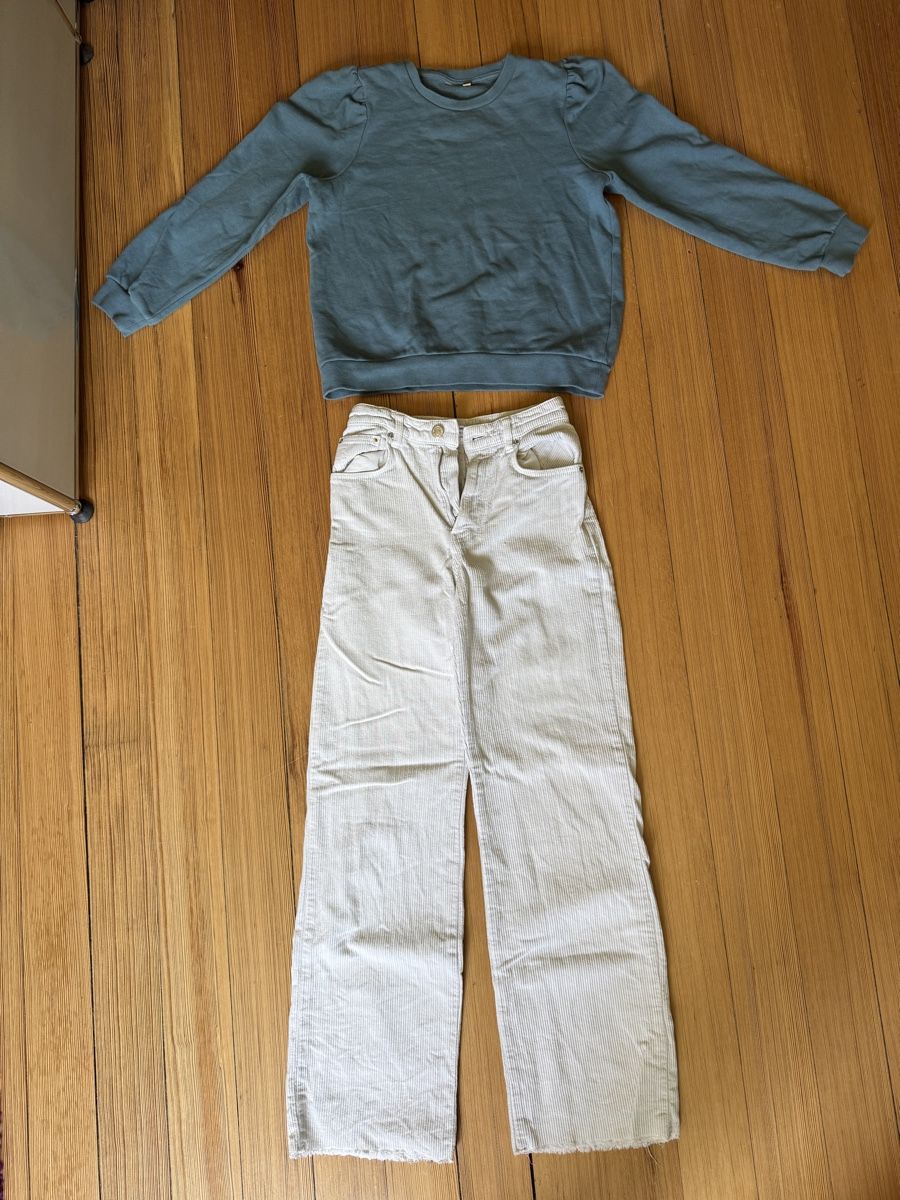 Lotti & Set di vestiti: Hose und Pulli Gr S – Usato da Solothurn venduto da var002