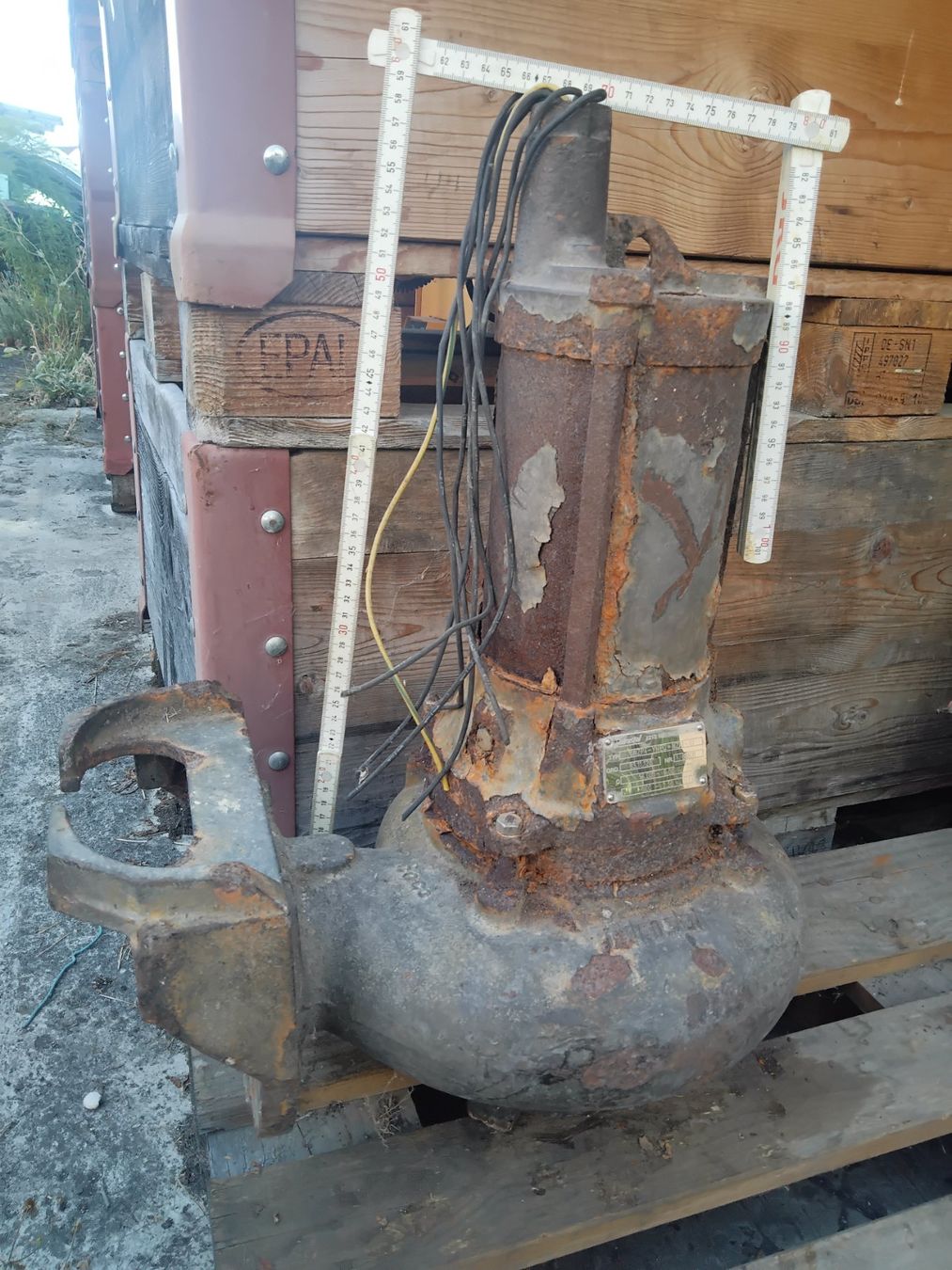Pompes et pièces: Wasserpumpe – Défectueux à Nuglar par lampa-radio