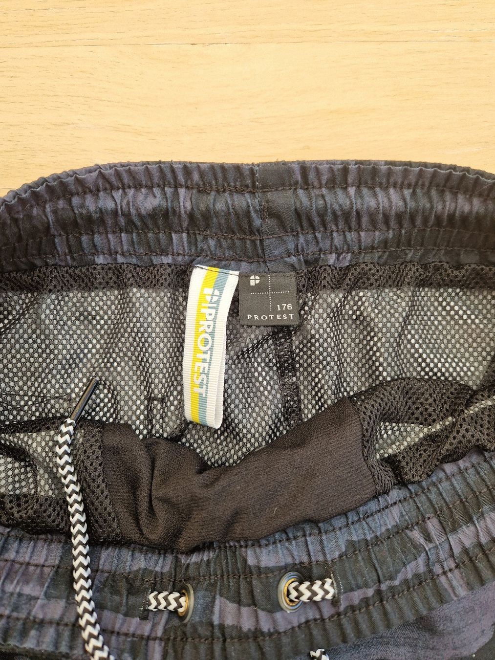 Costumi da bagno: Badehose Grösse 176 – Usato da Hinwil venduto da gelbwinnie 2
