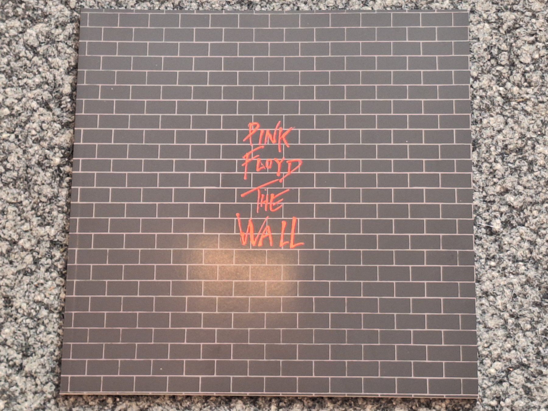 CD: Pink Floyd, The Wall - 6 CD / DVD Box EU 2011 – Nuovo (secondo la descrizione) da Oberentfelden venduto da Musicud 2