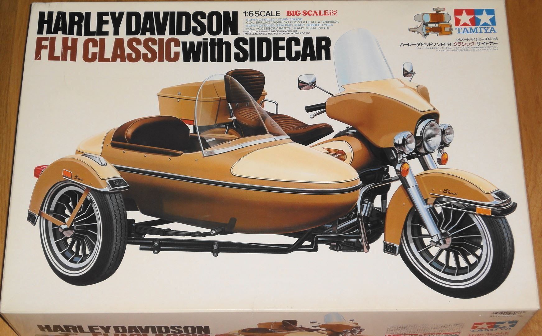 TAMIYA HARLEY DAVIDSON FLH CLASSIC WITH SIDECAR 1:6 (Neu