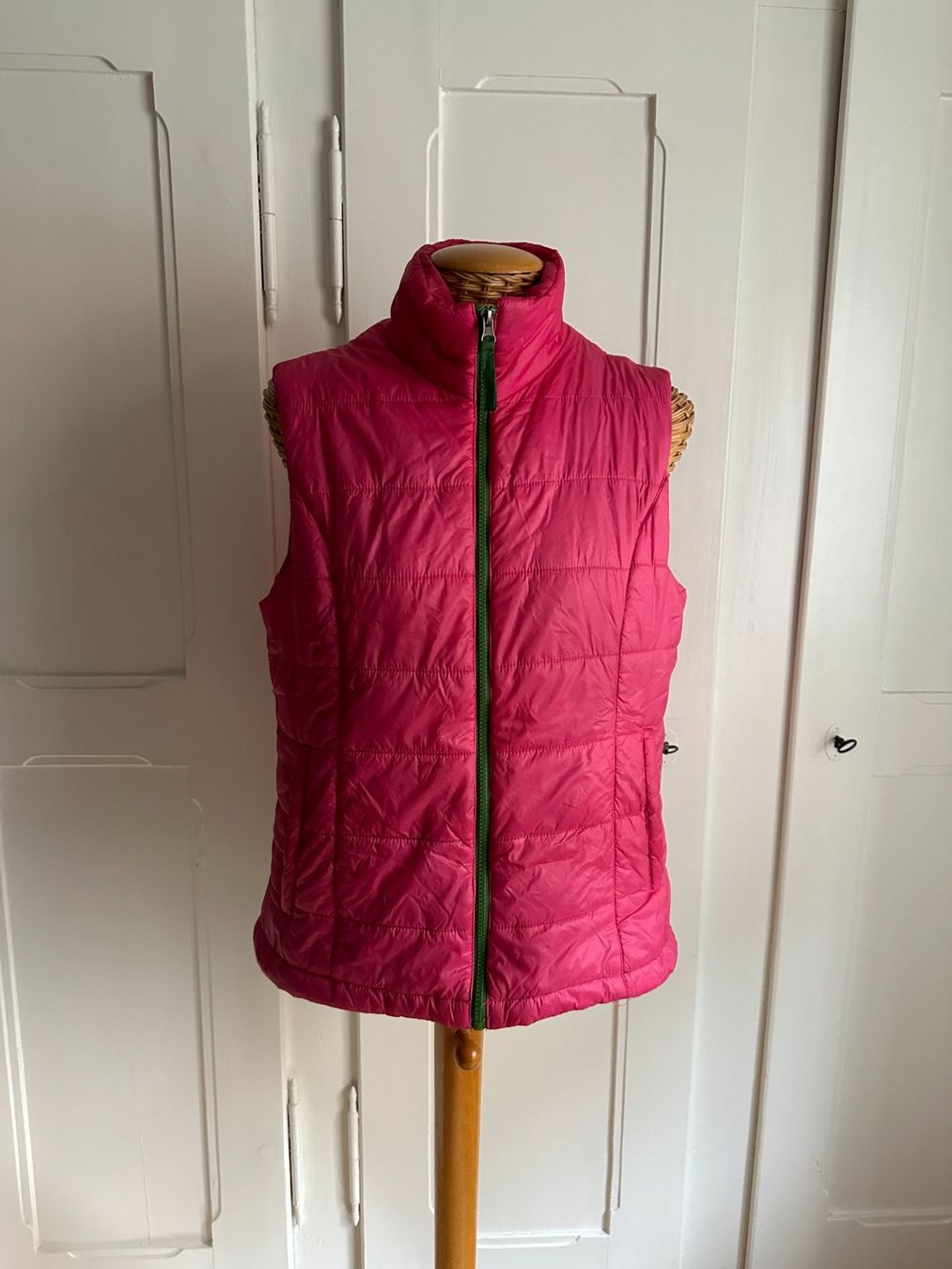 Gilets: CRANE - Gilet pink 36/38 – D'occasion à Zürich par Diazaio